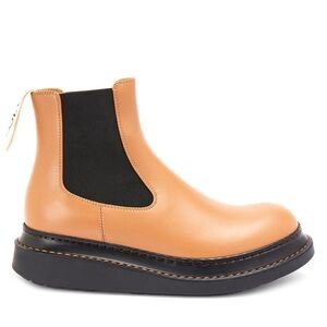 Loewe Tan Chelsea Boots size 39